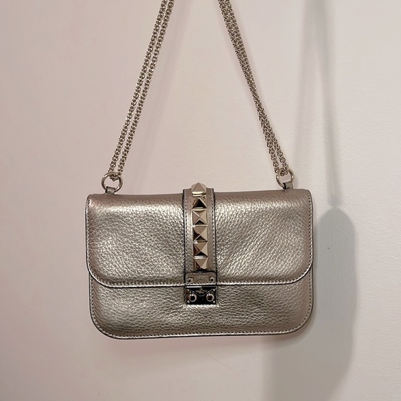 NEW Valentino Garavani Gold Rockstud Glam Lock Crossbody Flap Bag - Picture 14 of 15